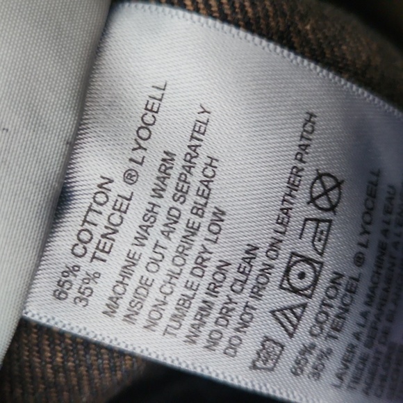 Tommy Bahama 38/34 Standard Jeans - Picture 9 of 10